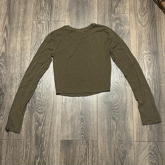 Forever 21 crop top - Picture 2 of 2